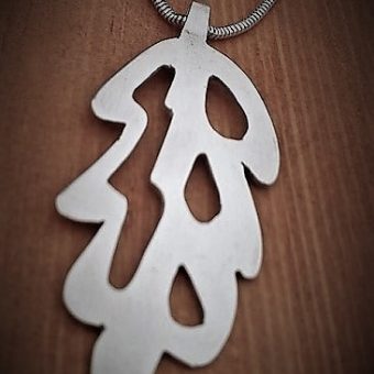 oak leaf pendant