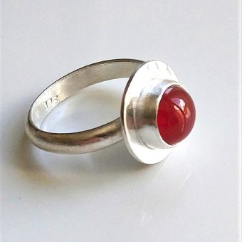 carnelian saturn