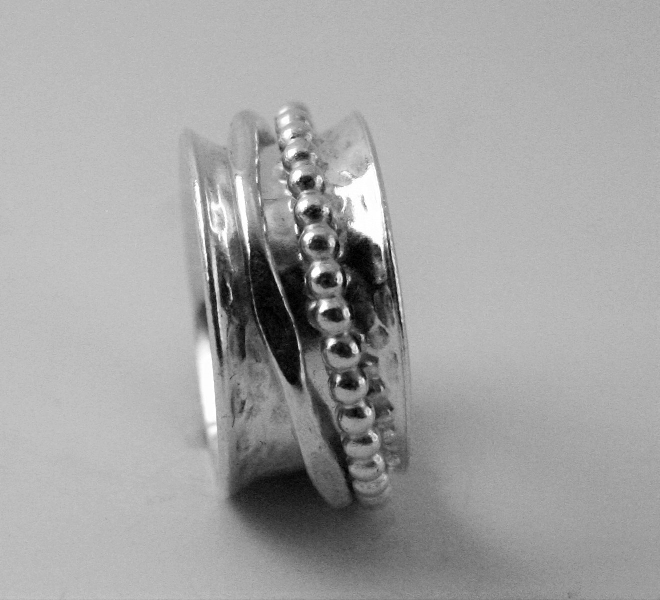 silver spinner ring