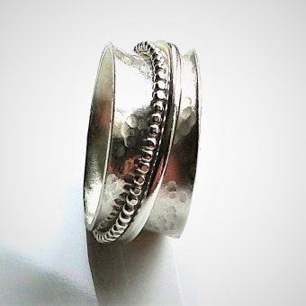 spinner ring