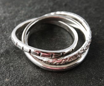 triple overlap ring