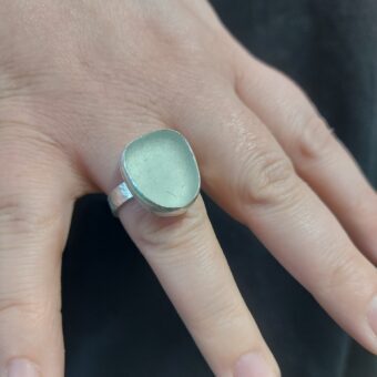 sea g;ass ring
